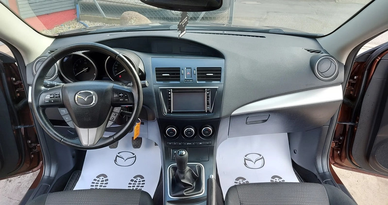 Mazda 3 cena 28900 przebieg: 110898, rok produkcji 2011 z Poznań małe 781